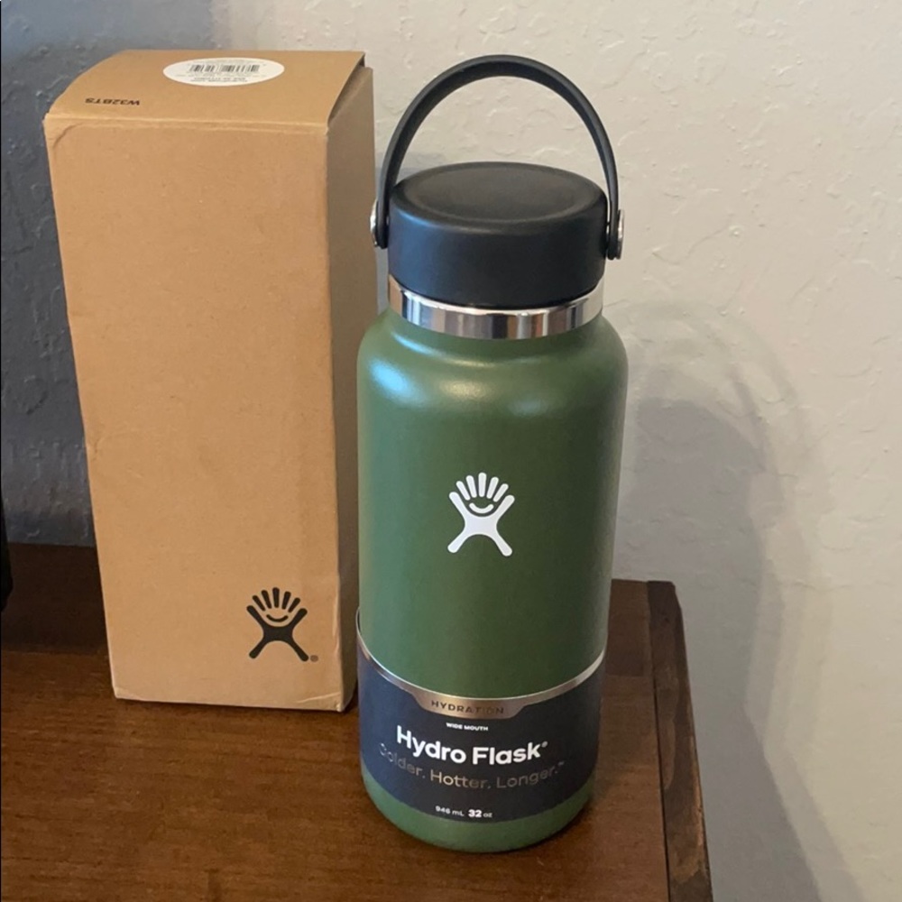 Brand new 32 Oz hydro flask